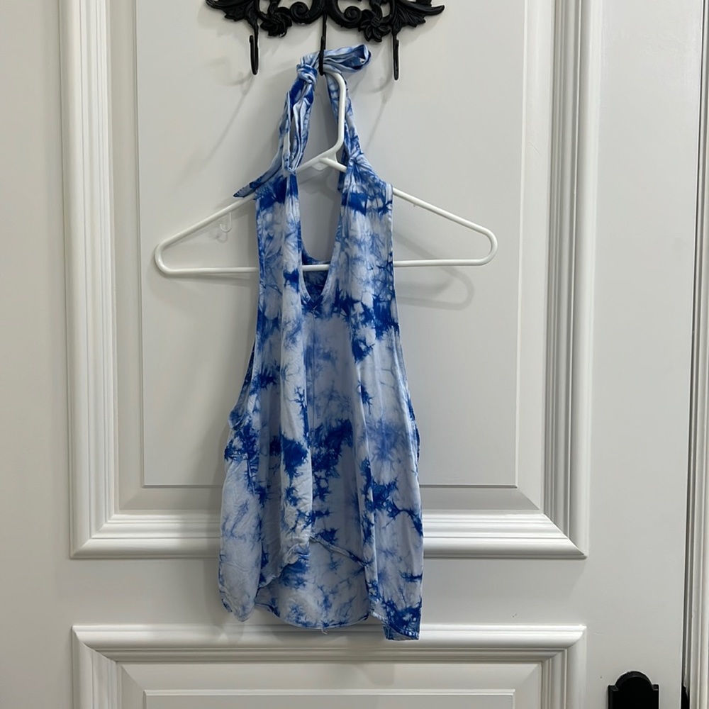 Flattering, flowy blue and white tie dye tank top, ties behind the neck